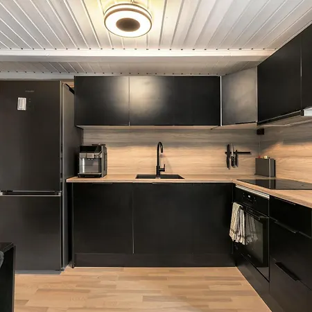 Apartment Arctic Homes - Red Polar House